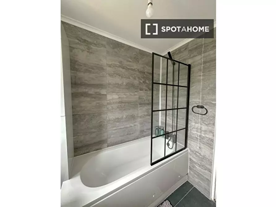 Immagine 5 di Appartamento in affitto  in Whitefoot Ln a Bromley