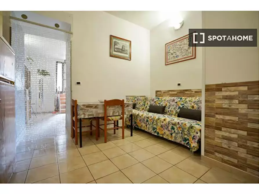 Immagine 2 di Ufficio in affitto  in Via Voghera a Roma