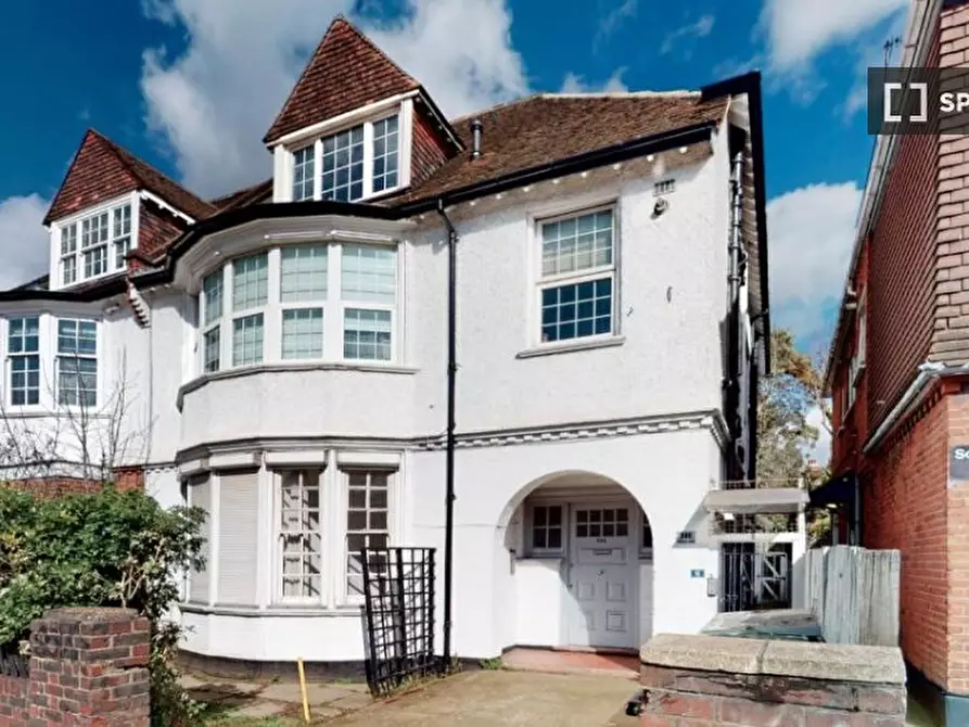 Immagine 8 di Appartamento in affitto  in Finchley Rd a Camden Town