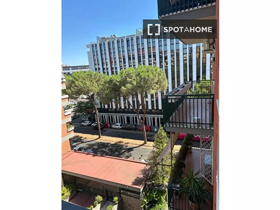 Immagine 9 di Appartamento in affitto  in Viale Cesare Pavese a Roma