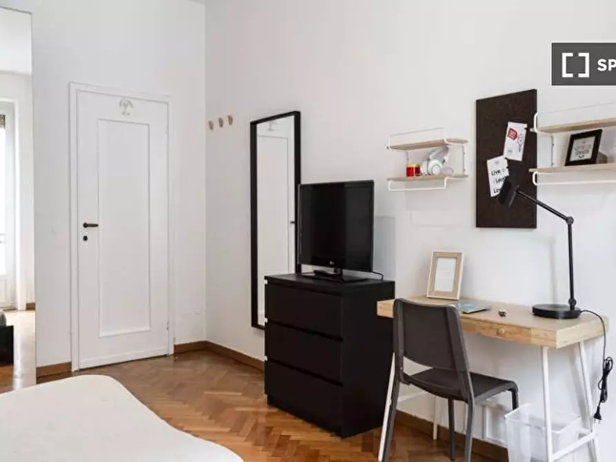 Immagine 2 di Camera condivisa in affitto  in Via Pollaiuolo a Milano