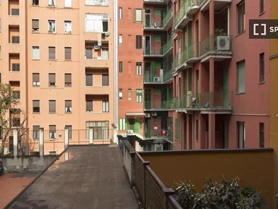 Immagine 7 di Camera condivisa in affitto  in Viale Coni Zugna a Milano