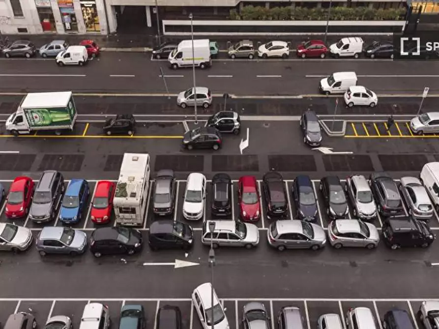 Immagine 10 di Camera condivisa in affitto  in Via Polesine Milan a Milano