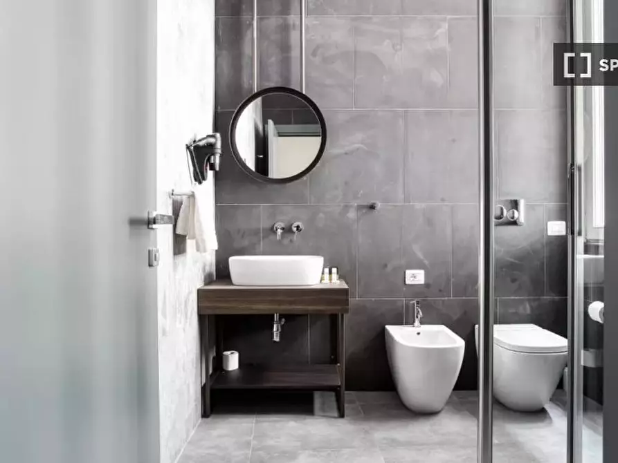 Immagine 8 di Appartamento in affitto  in Via Spadari a Milano