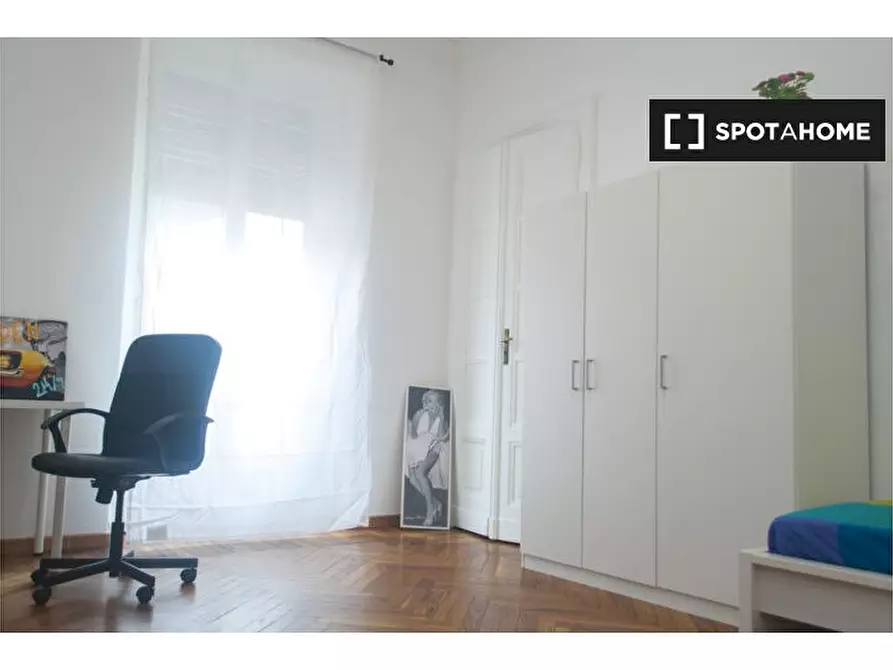 Immagine 5 di Camera condivisa in affitto  in Via Aldo Barbaro a Torino