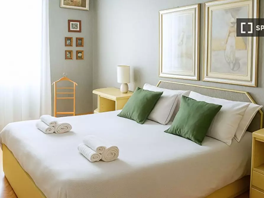 Immagine 13 di Appartamento in affitto  in Viale Beatrice d'Este a Milano