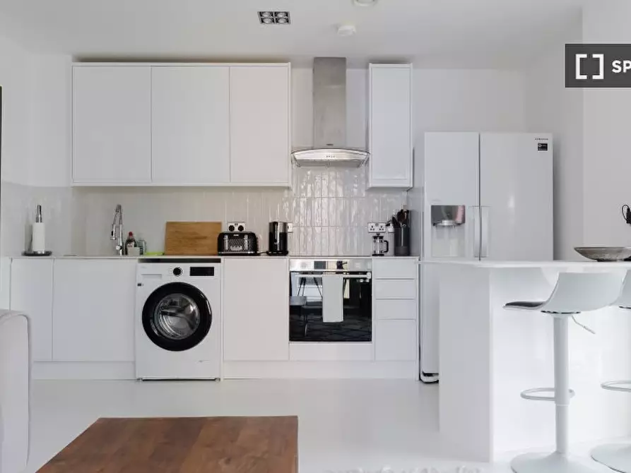 Immagine 7 di Appartamento in affitto  in Bridges Court Road a Wandsworth