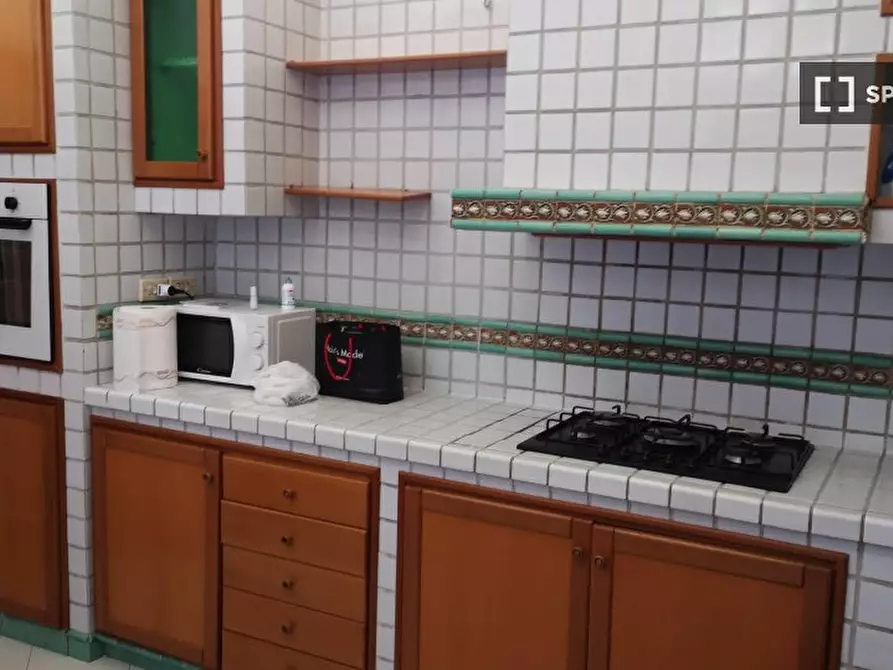 Immagine 4 di Camera condivisa in affitto  in Via Francesco Saverio Correra a Napoli