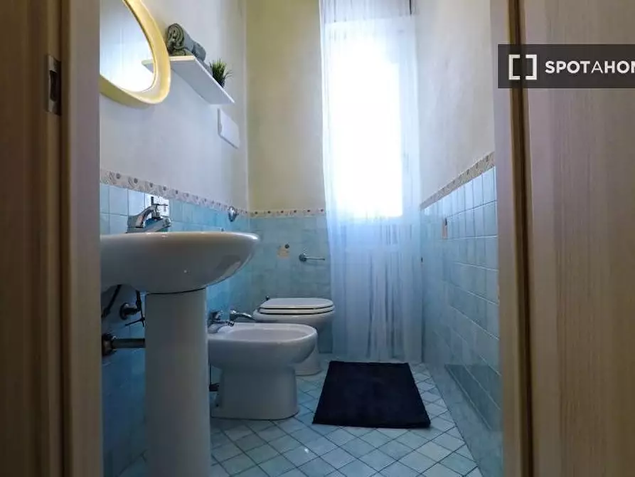 Immagine 16 di Camera condivisa in affitto  in Mantova a Brescia