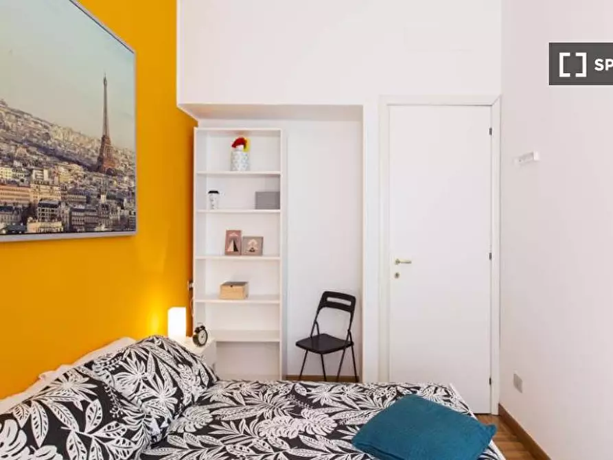 Immagine 1 di Camera condivisa in affitto  in Viale Emilio Caldara a Milano