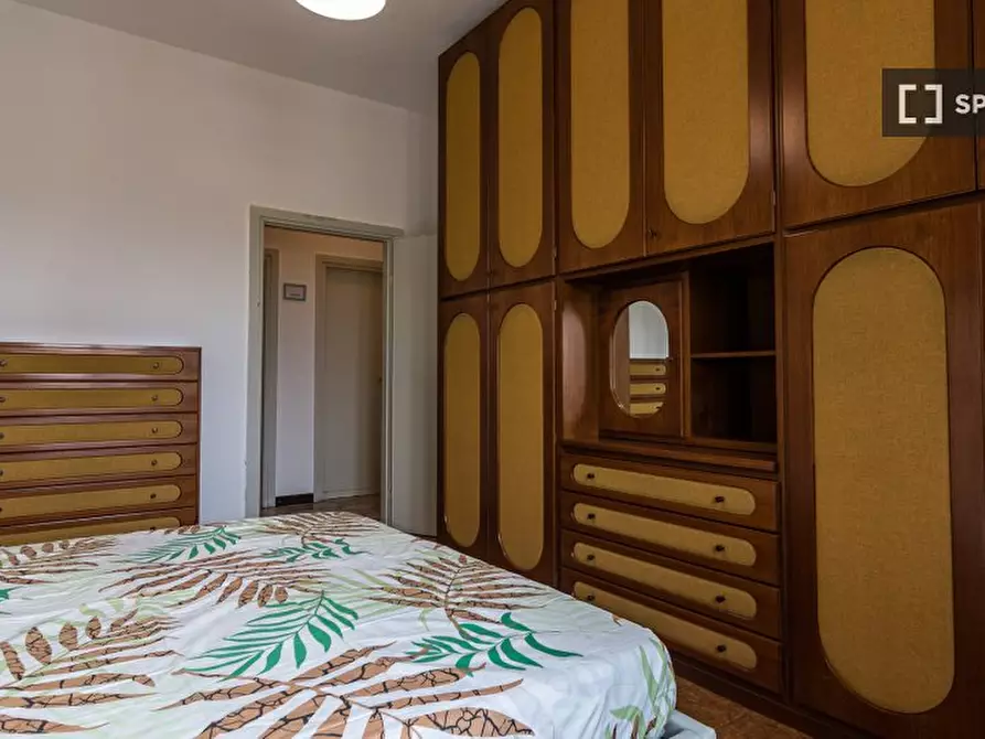 Immagine 4 di Camera condivisa in affitto  in Viale Ungheria a Milano