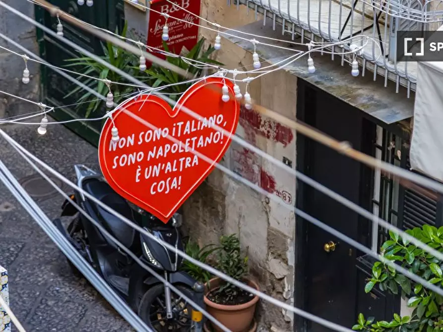 Immagine 13 di Appartamento in affitto  in Vico Sergente Maggiore a Napoli