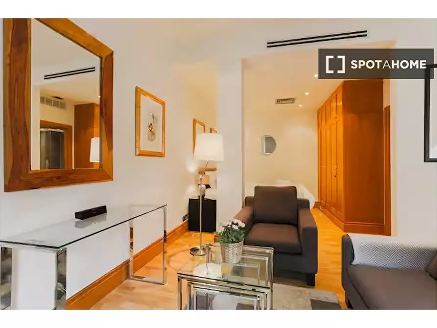 Immagine 1 di Ufficio in affitto  in Monument St a 