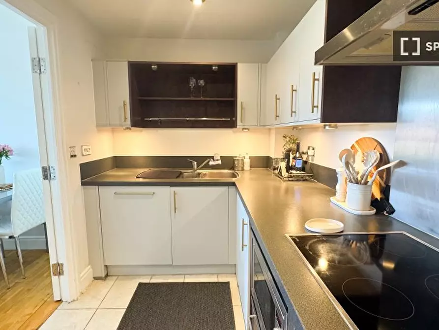 Immagine 1 di Appartamento in affitto  in Smugglers Way a Wandsworth