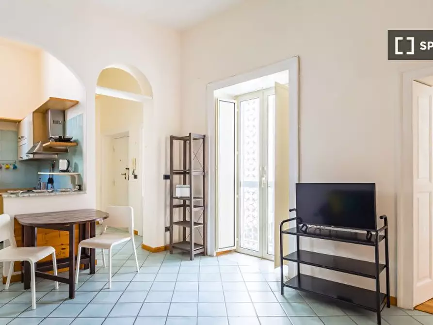 Immagine 16 di Appartamento in affitto  in Via Chiaia a Napoli