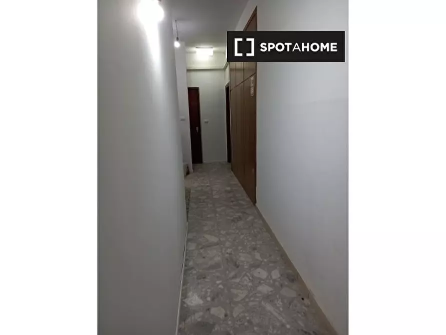 Immagine 18 di Camera condivisa in affitto  in Via Tommaso Salvini a Bologna