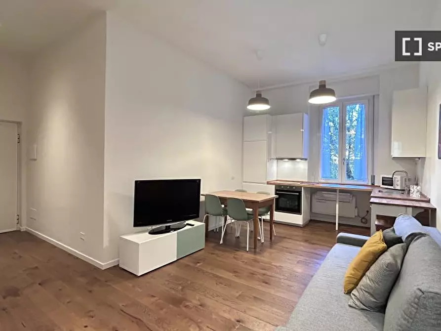 Immagine 3 di Appartamento in affitto  in V.le Gian Galeazzo a Milano