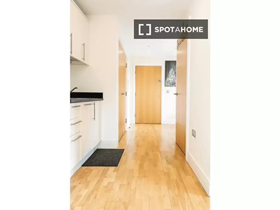 Immagine 15 di Appartamento in affitto  in Indescon Square London E 9DQ UK a Poplar