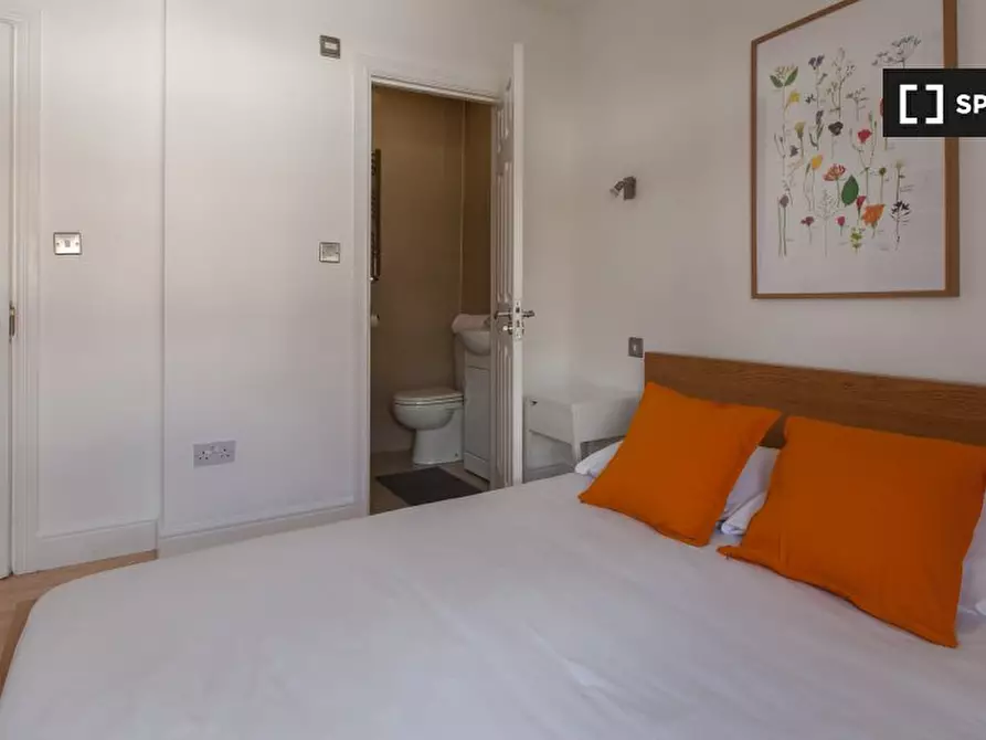 Immagine 1 di Camera condivisa in affitto  in Thirsk Road a Merton