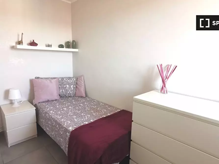 Immagine 4 di Camera condivisa in affitto  in Via Fabio Numerio a Roma