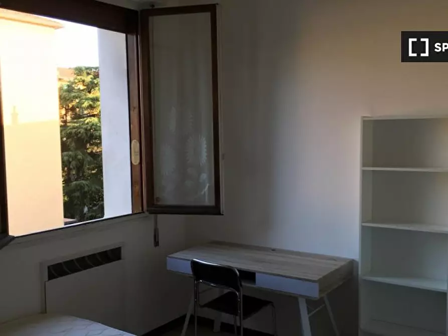 Immagine 2 di Camera condivisa in affitto  in Via Luigi Vestri a Bologna