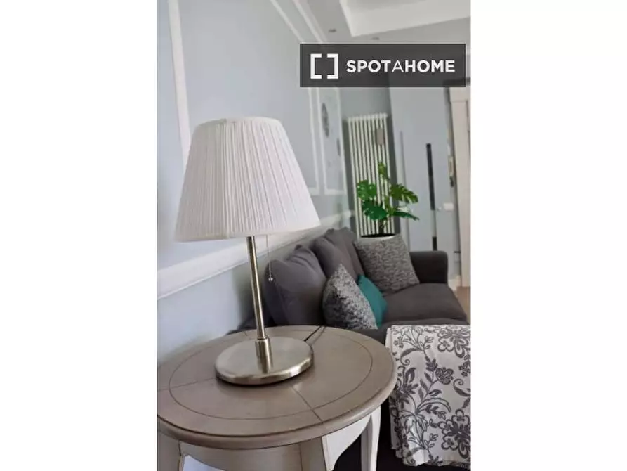 Immagine 5 di Appartamento in affitto  in Via Silvestri a Roma