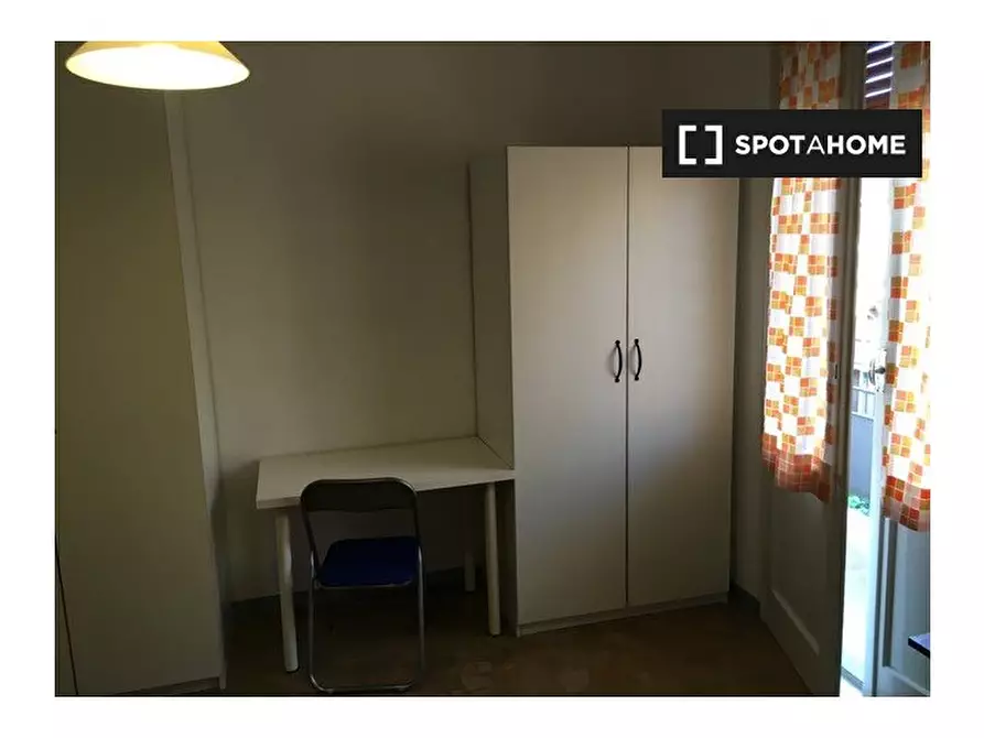 Immagine 9 di Camera condivisa in affitto  in Via Filippo Turati a Bologna