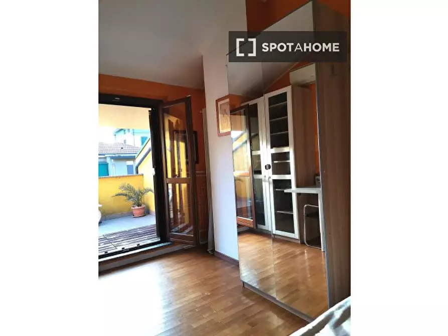 Immagine 7 di Camera condivisa in affitto  in Via Cusago a Milano