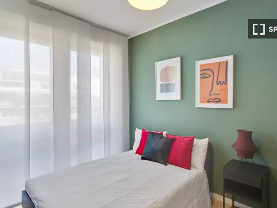 Immagine 2 di Camera condivisa in affitto  in Via Egadi a Milano