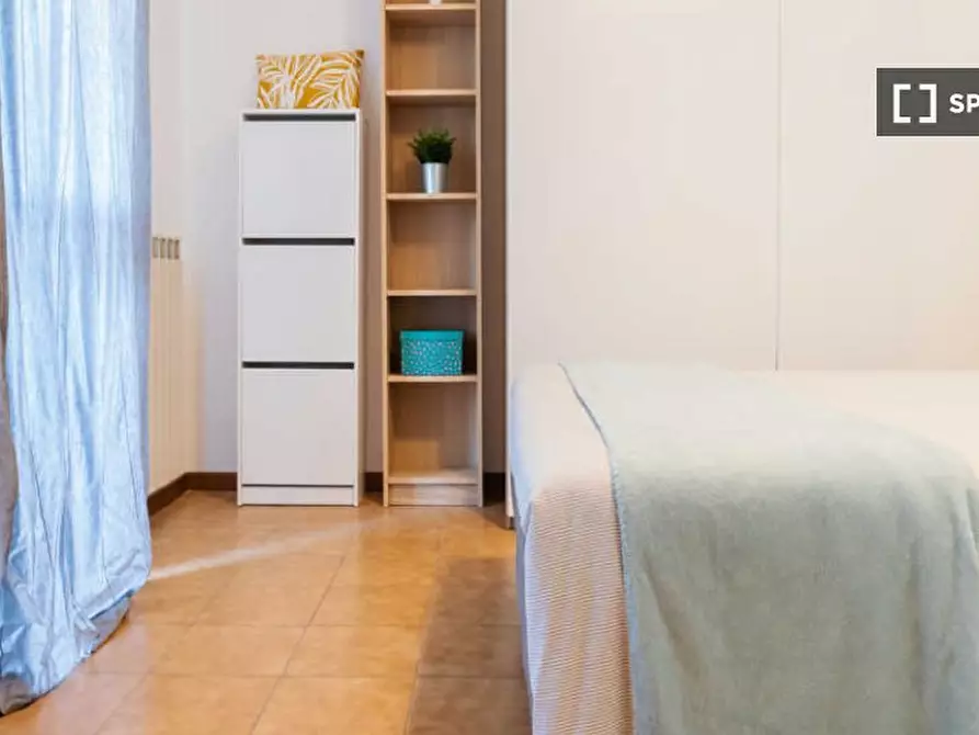 Immagine 4 di Camera condivisa in affitto  in Via dei Missaglia a Milano