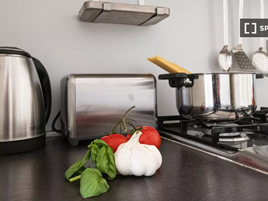 Immagine 13 di Appartamento in affitto  in Via Mancinelli a Milano