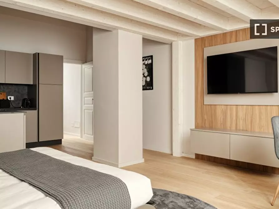 Immagine 6 di Appartamento in affitto  in Via Cenisio a Milano