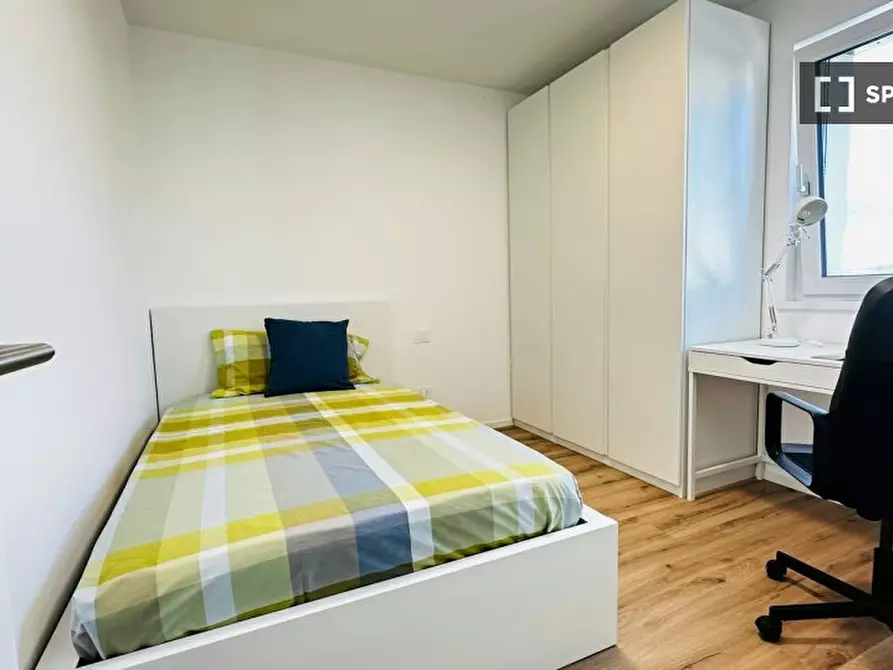 Immagine 10 di Camera condivisa in affitto  in per Cognola a Trento