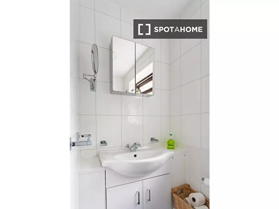 Immagine 16 di Appartamento in affitto  in The Acorns a Loughton