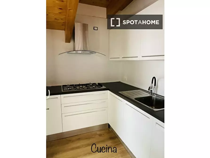 Immagine 8 di Camera condivisa in affitto  in Via Filippo Meda a Paderno Dugnano