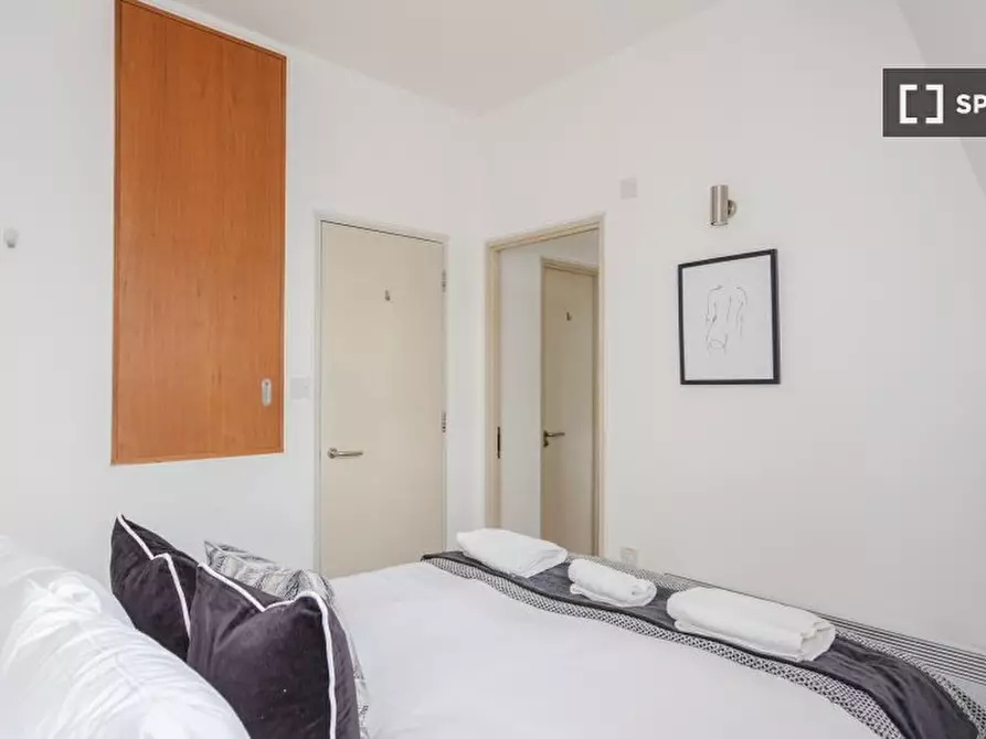 Immagine 17 di Appartamento in affitto  in Battersea Rise a Wandsworth