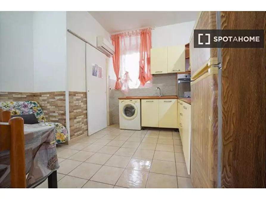 Immagine 11 di Ufficio in affitto  in Via Voghera a Roma