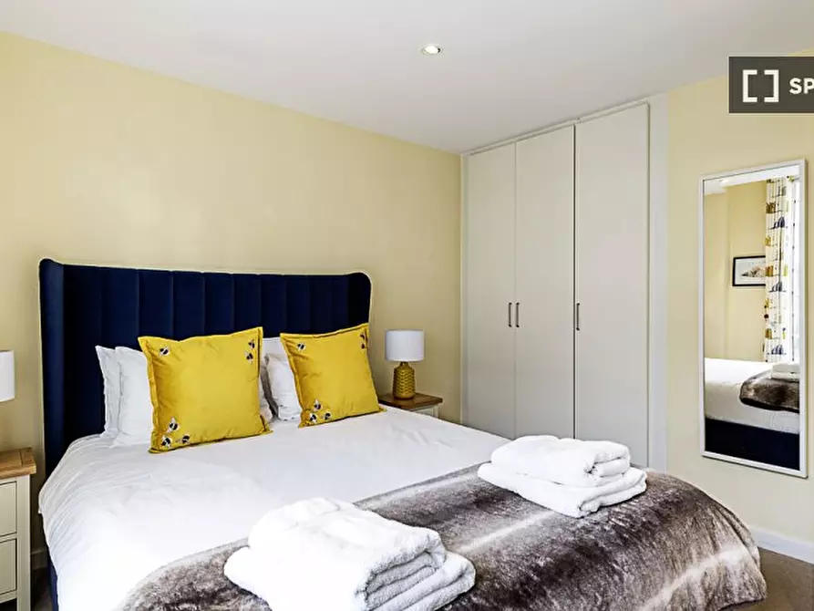 Immagine 19 di Appartamento in affitto  in Inver Court a Paddington