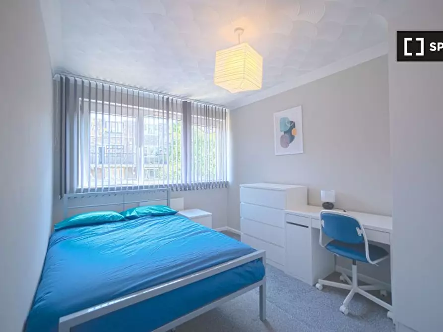 Immagine 12 di Camera condivisa in affitto  in Smythe St a Poplar