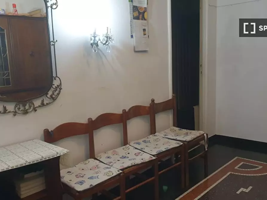 Immagine 10 di Camera condivisa in affitto  in Via S. Martino a Genova