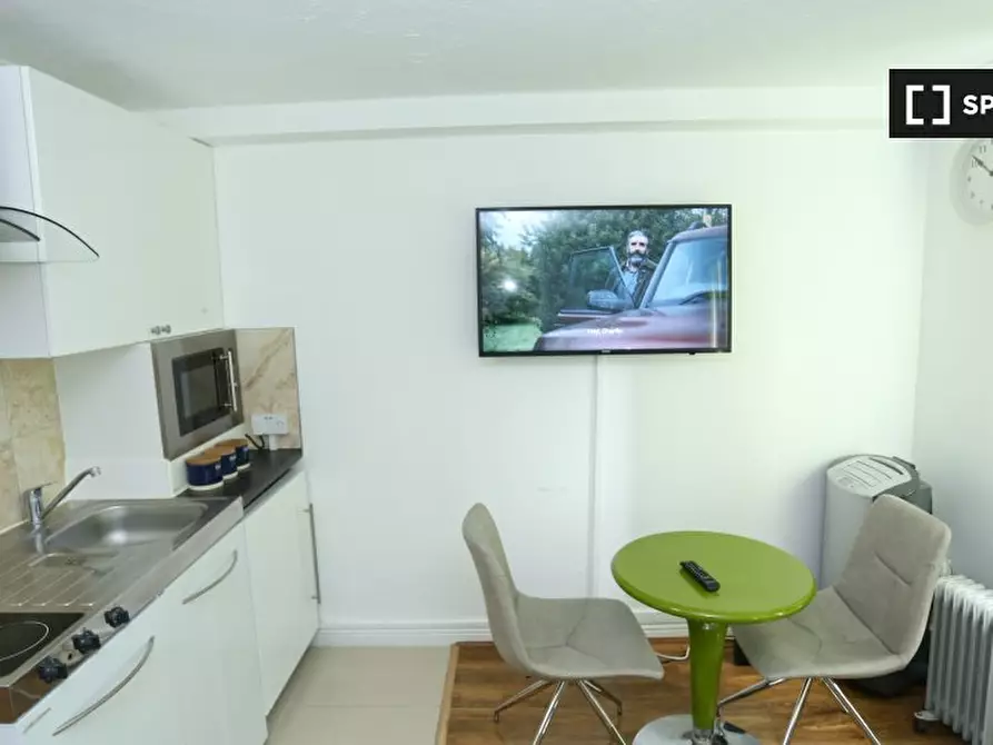 Immagine 5 di Ufficio in affitto  in Lytham Cl a Eltham