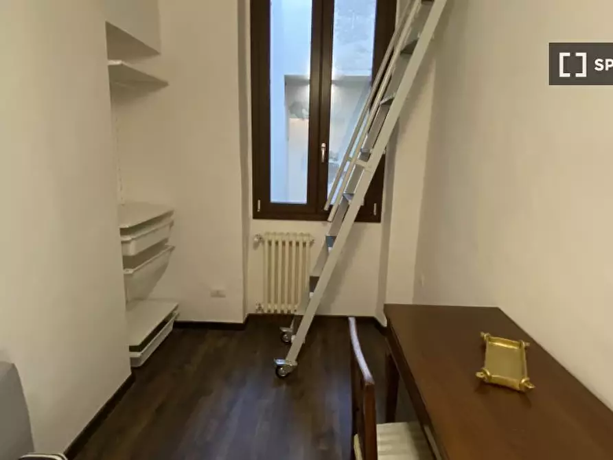 Immagine 7 di Appartamento in affitto  in Borgo S. Frediano a Firenze