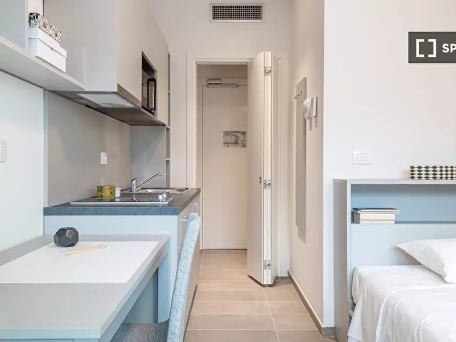 Immagine 3 di Ufficio in affitto  in Viale della Toscana a Firenze