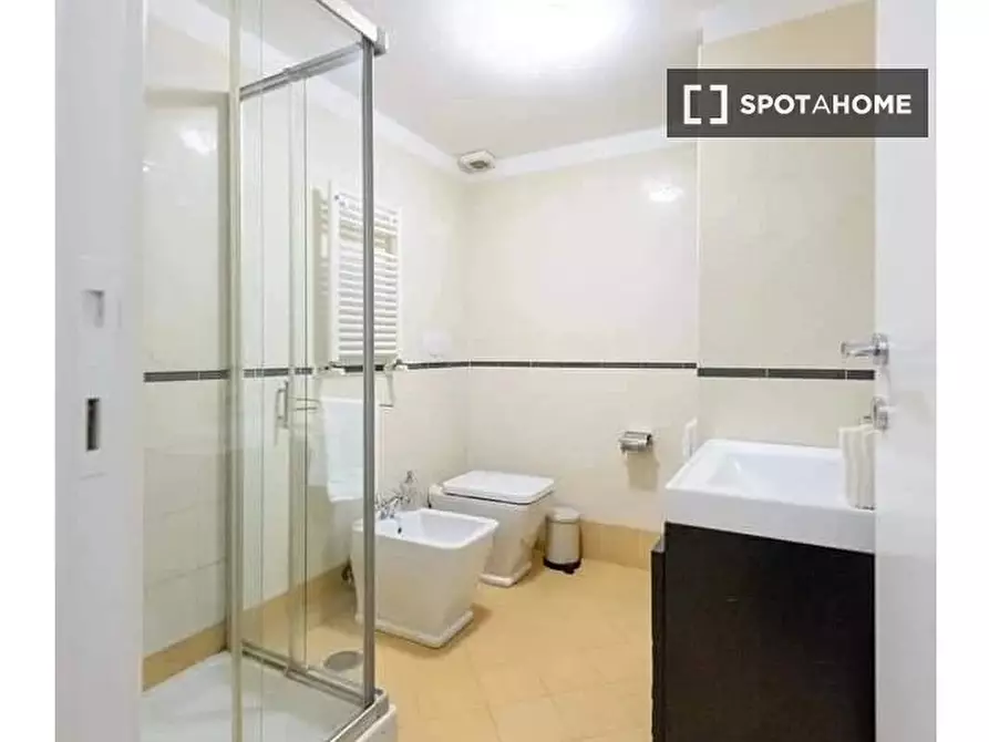 Immagine 8 di Appartamento in affitto  in Via Aureliana a Roma