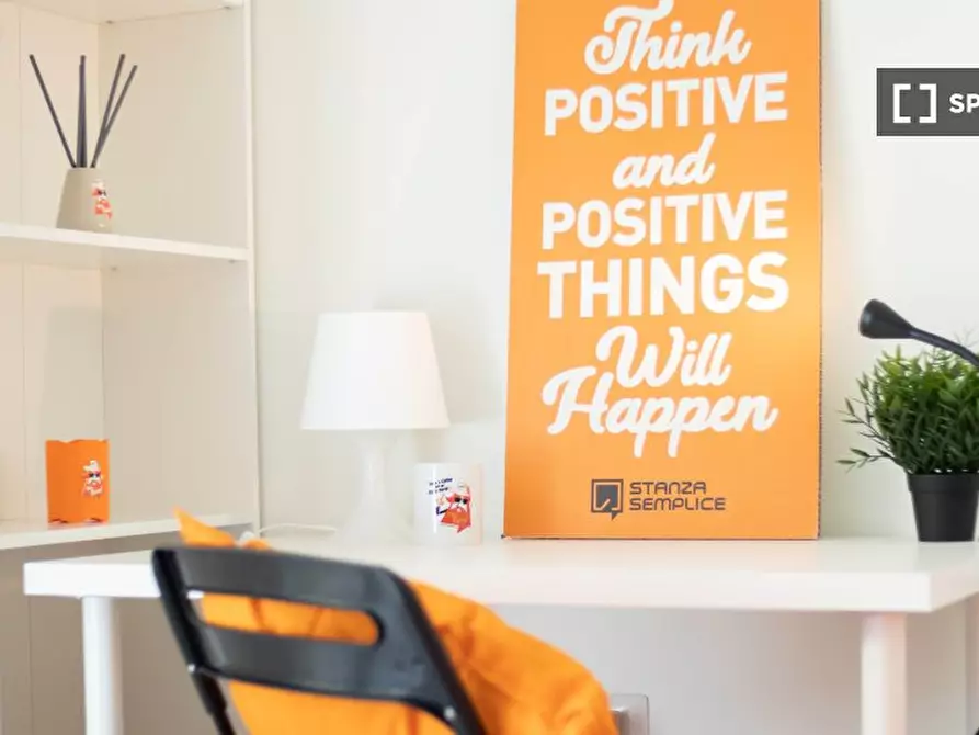 Immagine 16 di Camera condivisa in affitto  in Via Tiziano n. a Cagliari