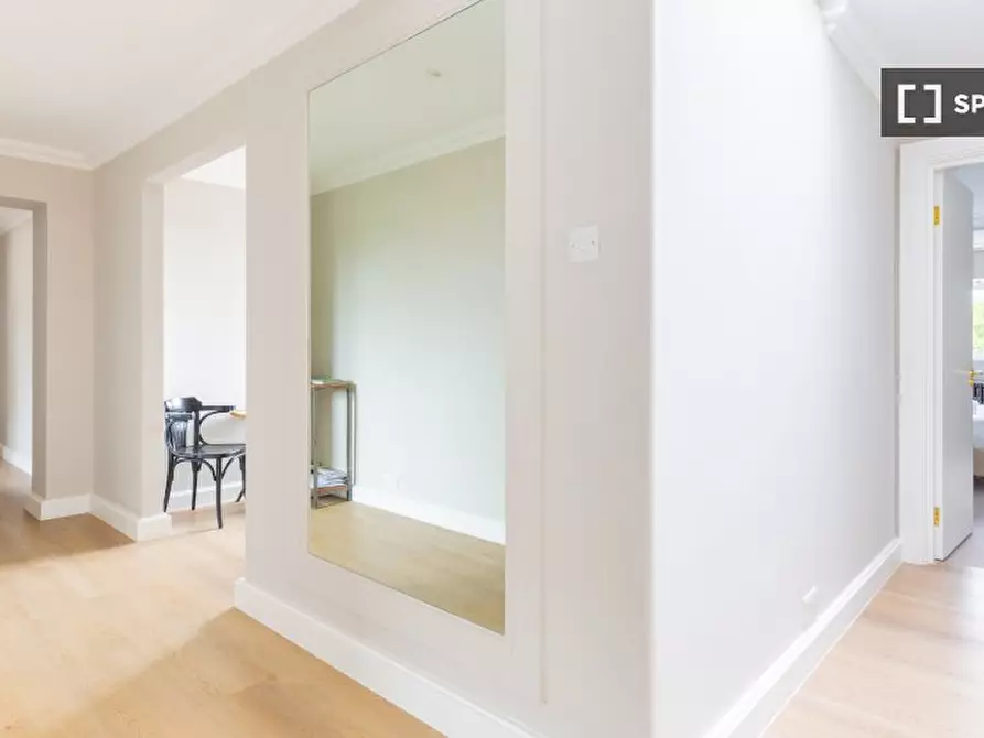 Immagine 14 di Appartamento in affitto  in flat a Kensington