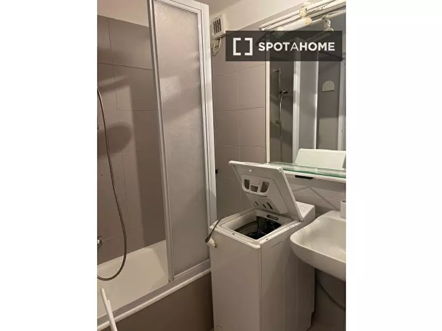 Immagine 5 di Ufficio in affitto  in Via S. Maurilio a Milano