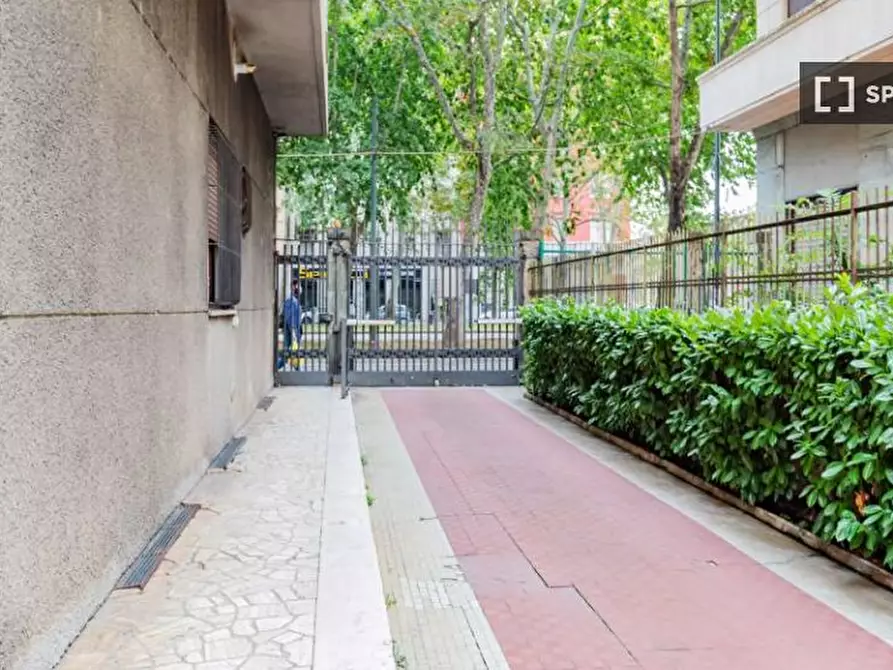 Immagine 17 di Camera condivisa in affitto  in Viale Zara a Milano