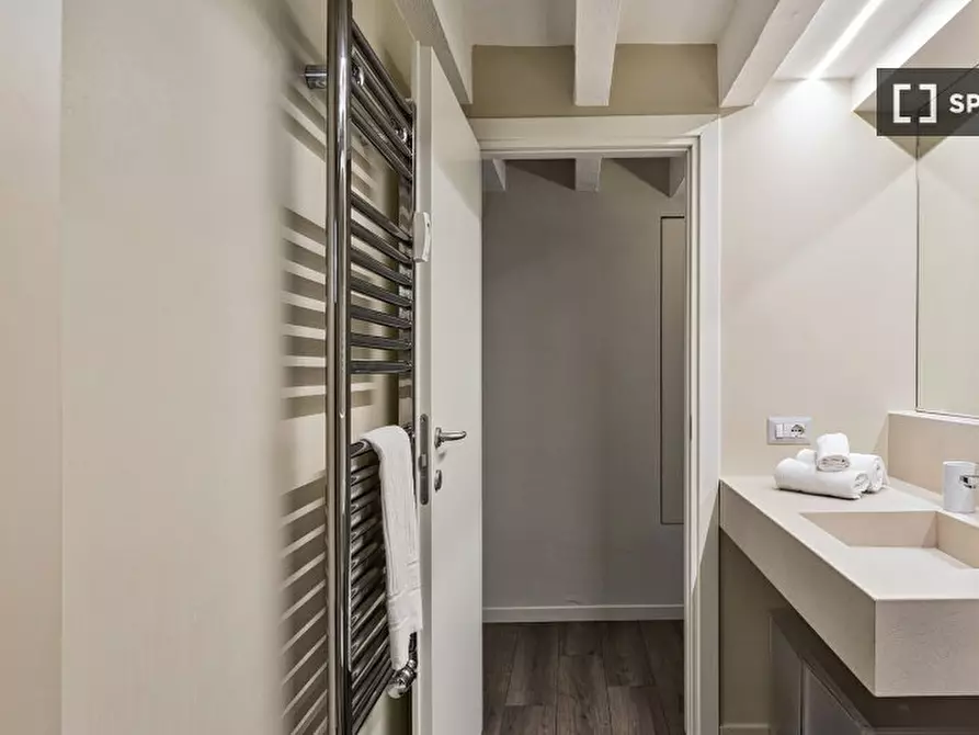 Immagine 15 di Ufficio in affitto  in Via Roma a Genova