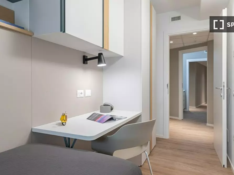 Immagine 3 di Camera condivisa in affitto  in San Giovanni a Trento